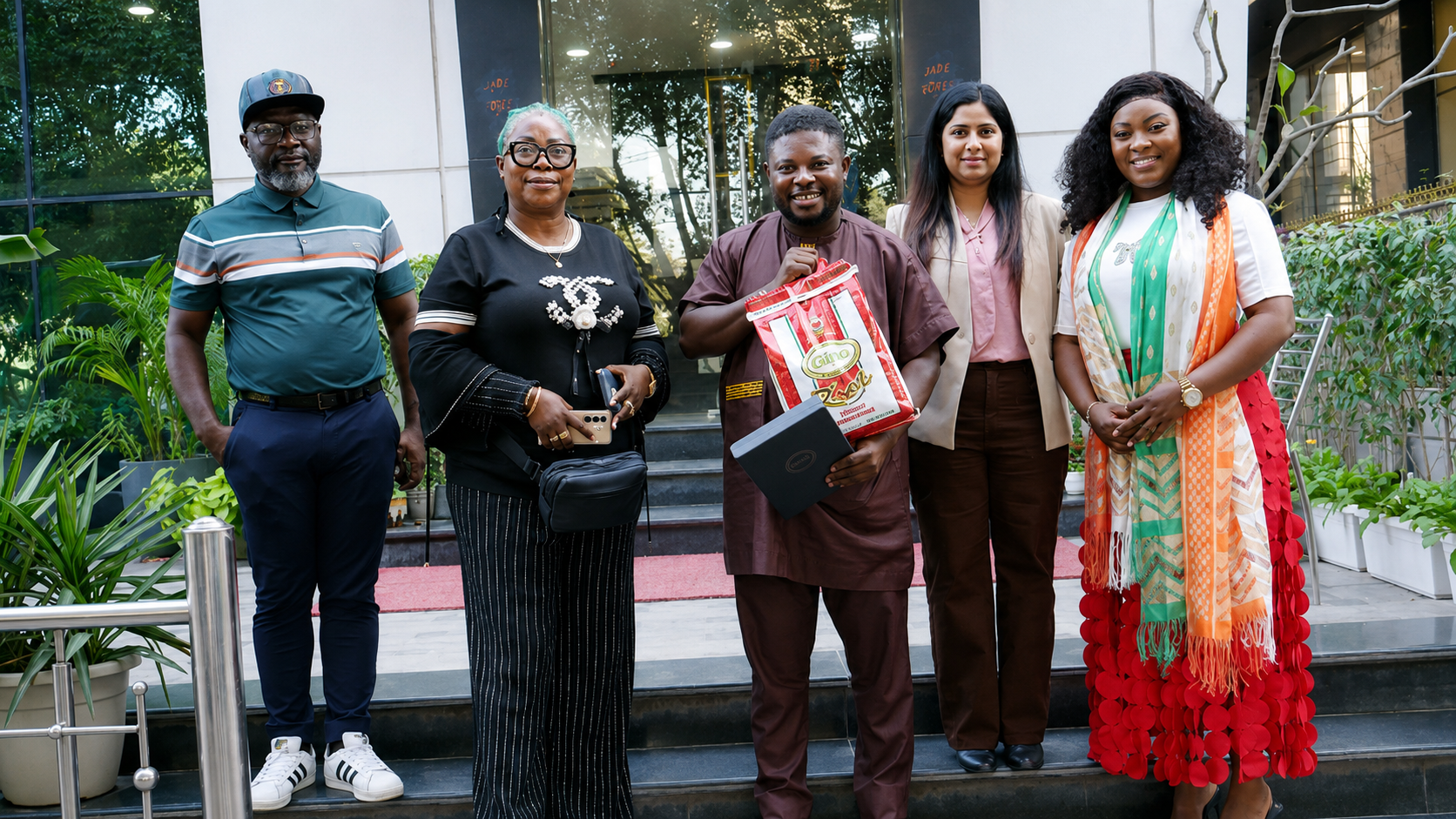 Peekaf leadership and company representatives